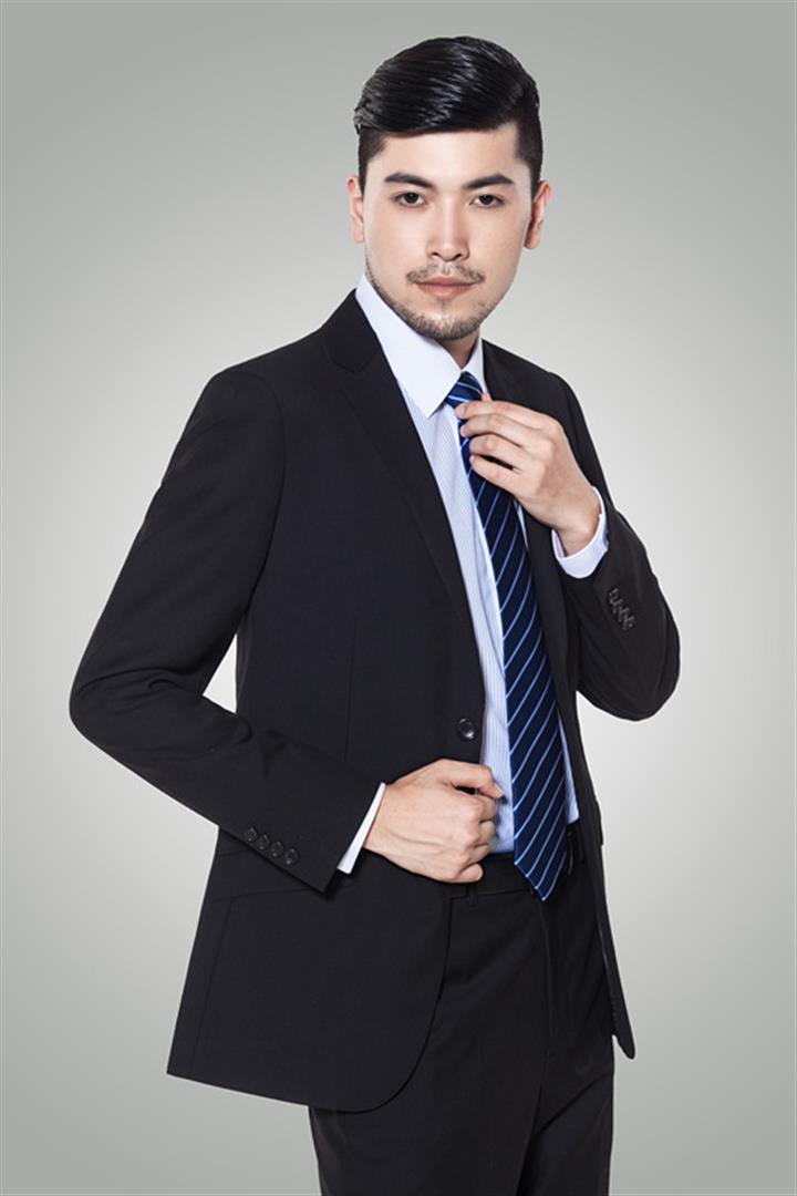 冯家华 视觉与舞美负责人